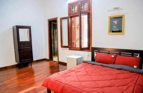 Hue House | Tĩnh