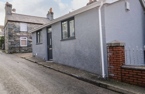 Bangor Cottage | Tŷ Capel Bach