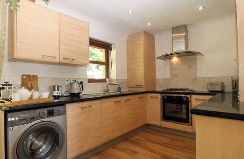 Llanddaniel Fab Cottage | Tŷ Gareg