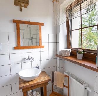Osie House | T-h-EBAZILE
