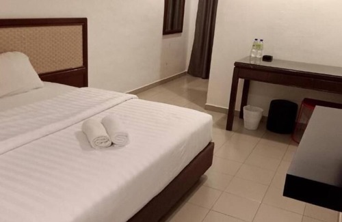 Kampung Tambak Bunga Hotel | T Hotel Anggerik