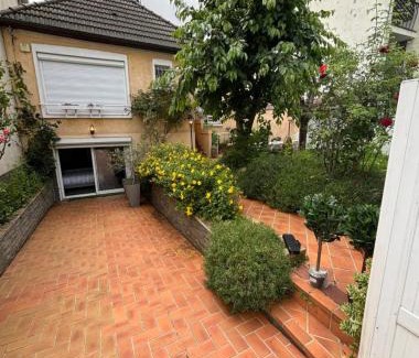 Bourg-la-Reine Villa | T - Maison 5 chambres 3 min metro RER - PARC EXPO