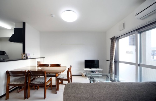 Okinawa Apartment | T.Trust303