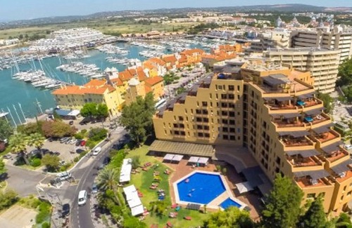 Vilamoura Hotel | T1 in Hotel Dom Pedro Marina with Pool in the center of Vilamoura near the beach