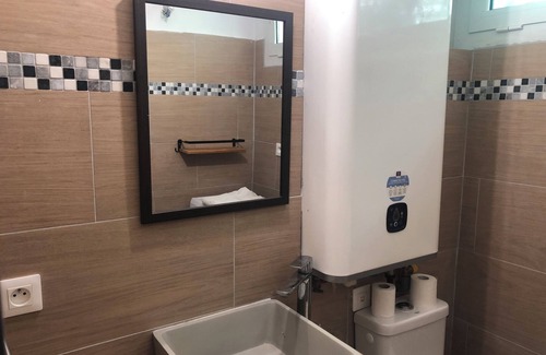 Aullene Apartment | T2 apartment in air-conditioned village house