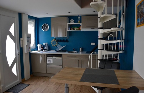 Coteaux Ouest Apartment | T2 apartment renovated, 6 min walk from the train station