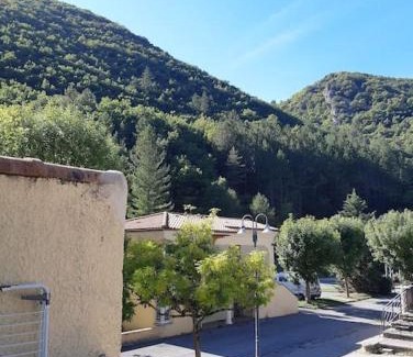 Digne-les-Bains Apartment | T2 au cœur de la nature de Digne