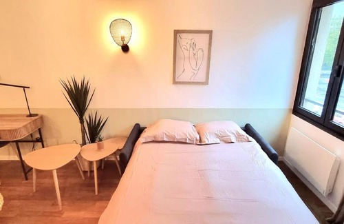 Saint - Agne Apartment | T2 Bohème - Balcon - Clim - Métro - WiFi