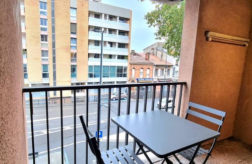 Saint - Agne Apartment | T2 Bohème - Balcon - Clim - Métro - WiFi