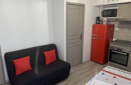 Saint-Pierre-d'Albigny Apartment | T2 Cabin city center between lakes and mountains