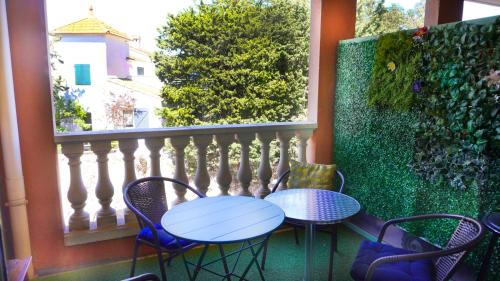 Theoule-sur-Mer Apartment | T2, Centre ville, Mer & Plage by Palmazur Vacances