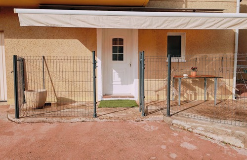 Sarrola-Carcopino House | T2 cosy ground floor all comfort 10mn from the sea