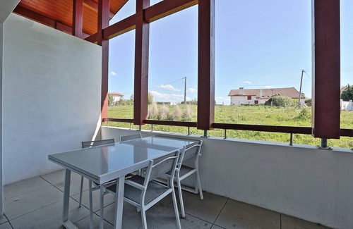 Kokotia Apartment | T2 cosy with terrace parking, beach nearby, Acotz