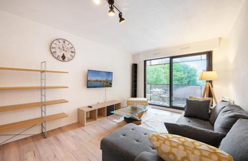 Saint - Michel Apartment | T2 dans résidence, Terrasse privée et Parking