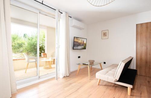 Trois Cocus - Borderouge - Croix-Daurade - Paleficat Apartment | T2 lumineux avec terrasse, climatisation & parking
