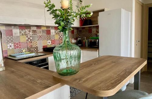Bastia Apartment | T2 moderne et lumineux, clim, terrasse et vue mer