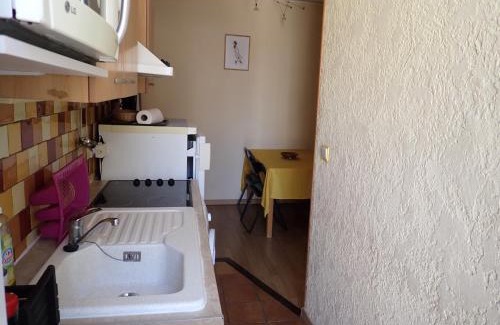 Saint-Jean-de-Vedas Apartment | T2 sur la place du village proche Mer et Montpellier