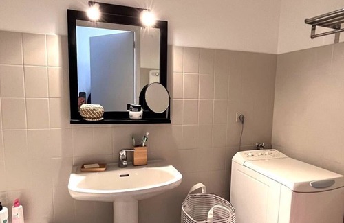 Prades Apartment | T2 Traversant Renove Avec Terrasses ET Place DE Parking Privative
