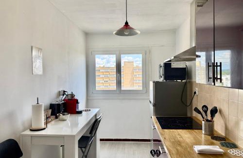 Villeurbanne Apartment | T2 traversant vue Fourvière