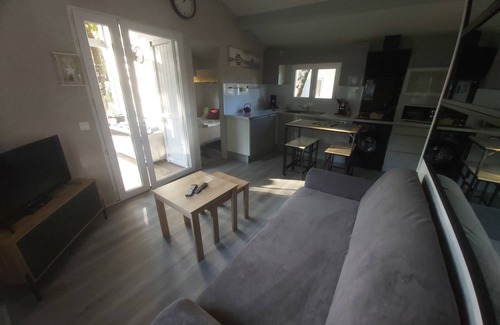 La Teste-de-Buch Ski Chalet | T3 😎 air conditioning 🌝 wifi 🌞 pkg/terrace 🏖 15 min beaches