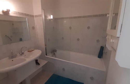 Republique Apartment | T3 ALL COMFORT 5 MIN. DOWNTOWN, THE LAKE AND THE THERMAL BATHS