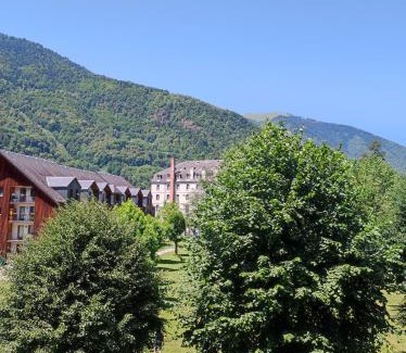Bagneres-de-Luchon Apartment | T3 cosy au Jardin du Ramel