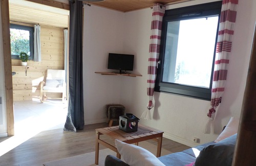 Les Villards-sur-Thones Apartment | T3 in chalet between lake and mountain