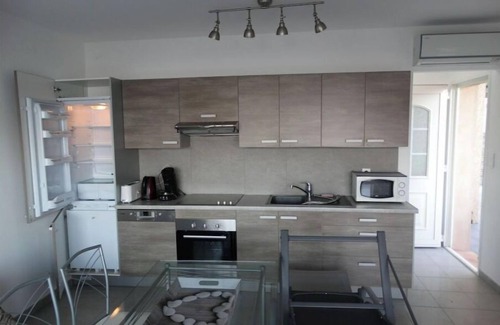 Belvedere-Campomoro Villa | T3 Les pieds dans l'eau: sea view - Air-conditioned, equipped apartment - Golf Campomoro