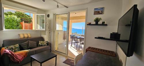 Olmeto Apartment | T3 Paradisiaque sur la plage, les pieds dans l'eau