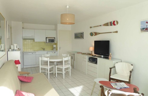 Arzon Apartment | T3 residence with swimming pool view Port Crouesty