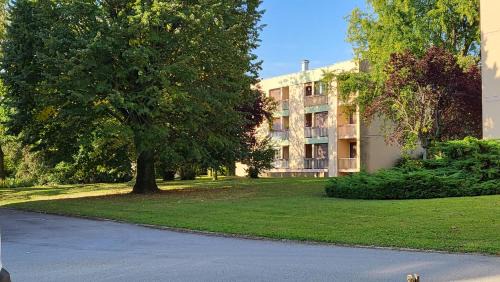 Tournus Apartment | T3 With 2 Loggias And Parking Tournus Center