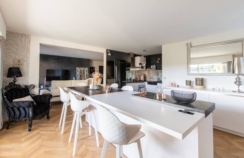 Garrigues Apartment | T4 100 m2 vue sur le Golf Avec Terrasse ET Piscine