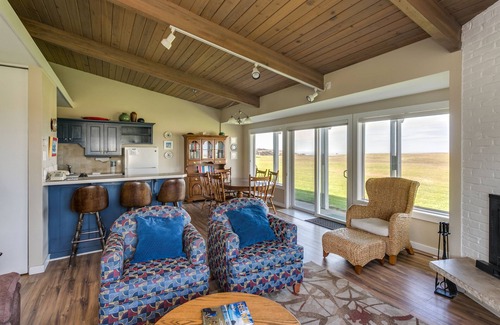 Gearhart Condo | T401 3 Bedroom Beach Front, No cleaning fees