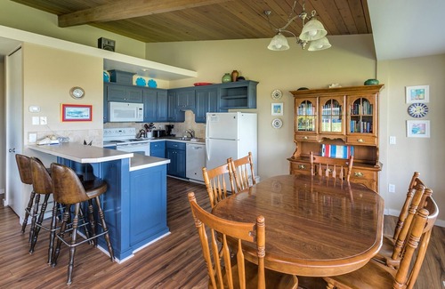 Gearhart Condo | T401 3 Bedroom Beach Front, No cleaning fees
