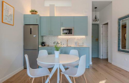 San Vicente Apartment | T74 Torneo Bright Family Apartment