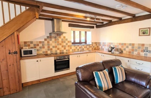 Fivelanes Cottage | Ta Mill Millers Cottage in a Stunning Retreat