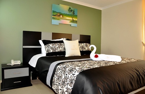 Tababela Hotel | Tababela Land
