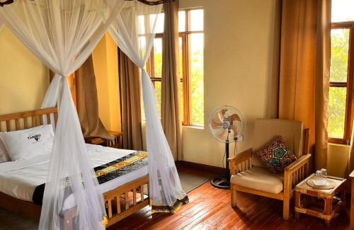 Western Region Cabin | Tabingi Safari Lodge