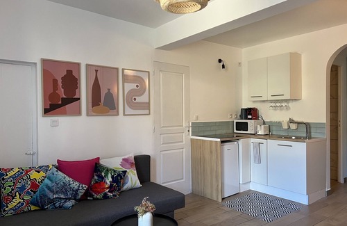 Thiers Apartment | TABIxTOTORO✅1BR Mountain View+Parking/Wifi/Linens