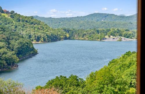 Kimberling City House | Table Rock Lake Views, Free Daily Attraction Tickets, Cmty Amenities w Pools
