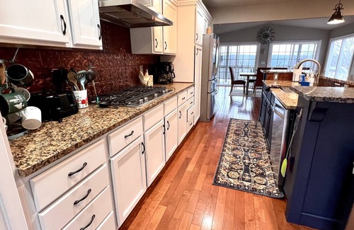 Omaha House | Table Rock Lake View House with private pool and Hot tub!! Marina minutes away