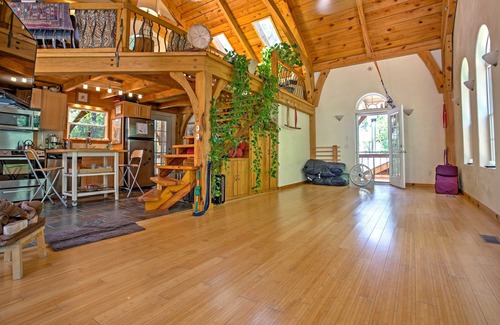 Cleveland House | Table Rock Retreat - Spacious Private Pool Home In The Mountains by RedAwning