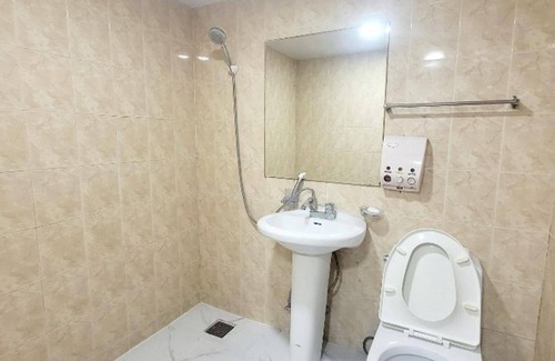 Muk-tong Hotel | Taereung Hill House