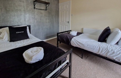 Pentrebach House | Taff Trail: 2-bed cottage