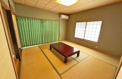 Gunge House | Taga House