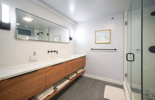 Stockbridge Other | Taggart River House: Modern Luxury Meets Nature: Stunning river views, sleeps 10