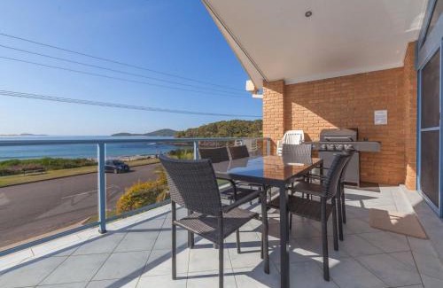 Fingal Bay House | Tah Villa 1 68 Marine Drive