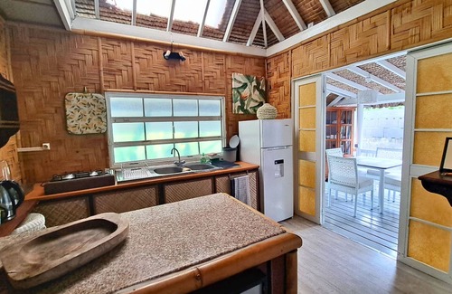 Punaauia Ski Chalet | TAHITI - FARE RAU PITI