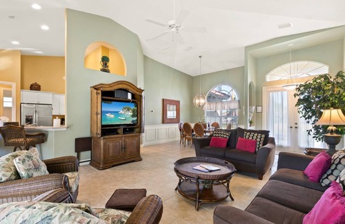 Marco Island House | TAHITI RD. 178 BEAUTIFUL POOL HOME!