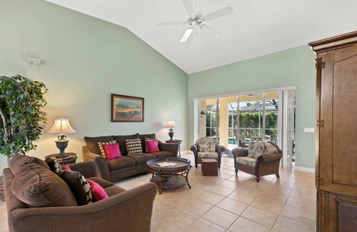 Marco Island House | TAHITI RD. 178 BEAUTIFUL POOL HOME!